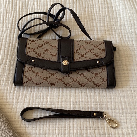 Elegant Etienne Aigner Brown and Tan Designer Clutch - Picture 11 of 13